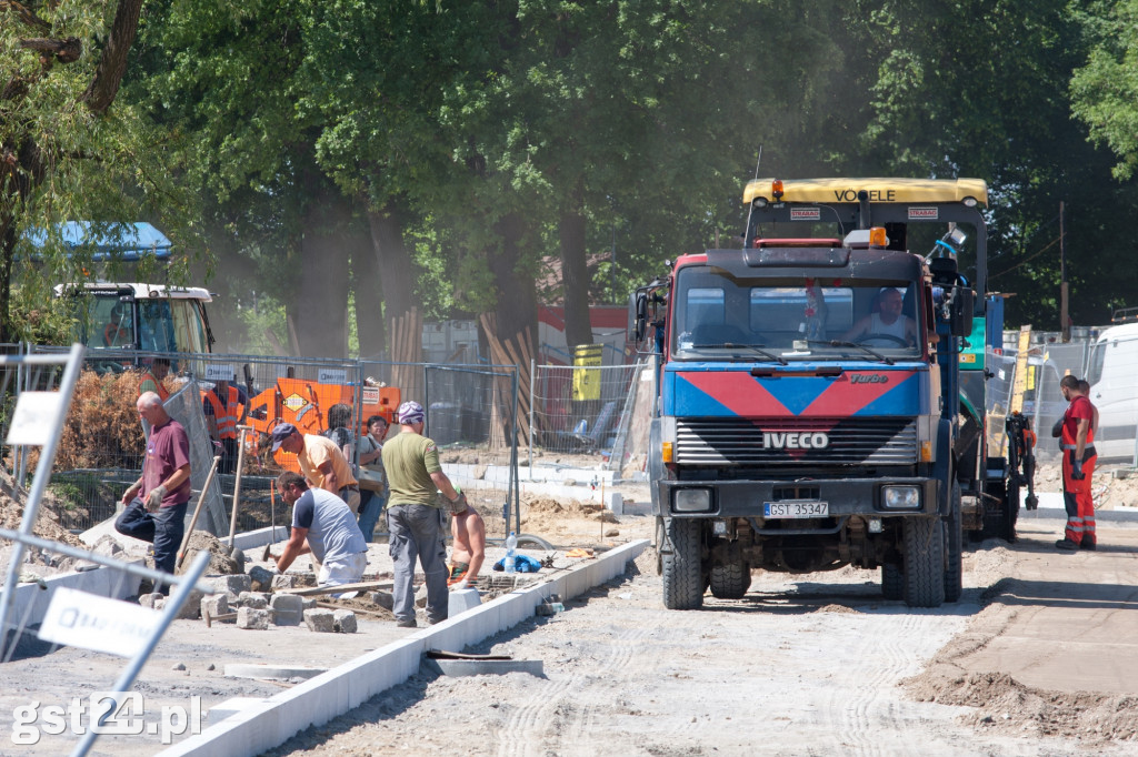 Deptak z betonu