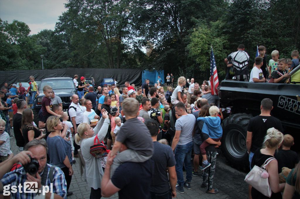  Extreme Cascaders Team i Monster Truck