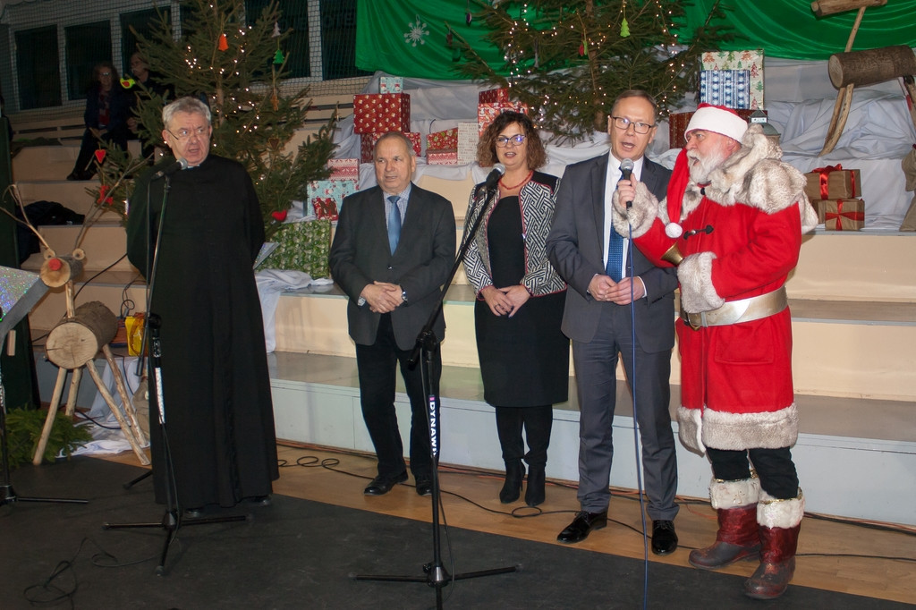 19.12.2018 Spotkanie Opłatkowe władz miasta z mieszkańcami w hali Agro-Kociewie przed świętami Bożego Narodzenia.