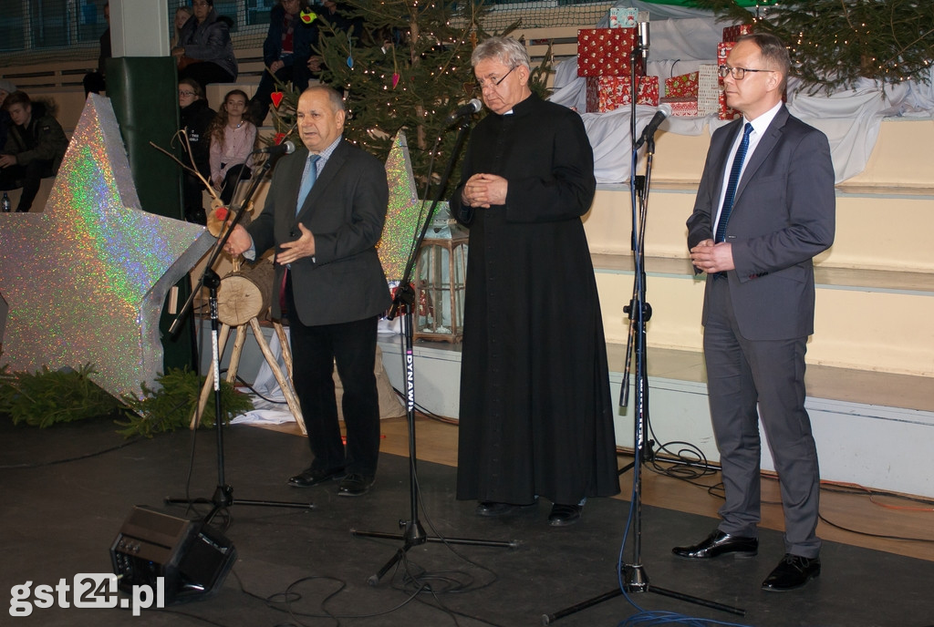 19.12.2018 Spotkanie Opłatkowe władz miasta z mieszkańcami w hali Agro-Kociewie przed świętami Bożego Narodzenia.
