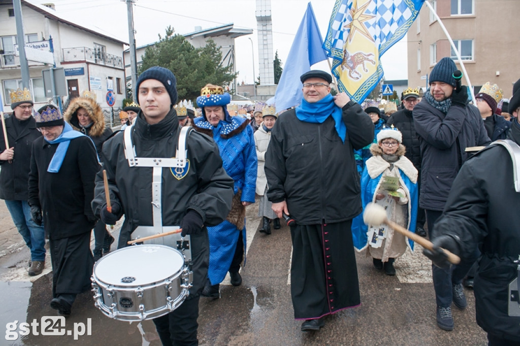 ORSZAK TRZECH KRÓLI ODDAŁ POKŁON JEZUSOWI W STOLICY KOCIEWIA PRZY PARAFII ŚW.WOJCIECHA