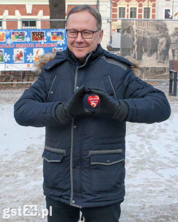 26.01.2019 Starogardzianie Murem Za Jurkiem Owsiakiem