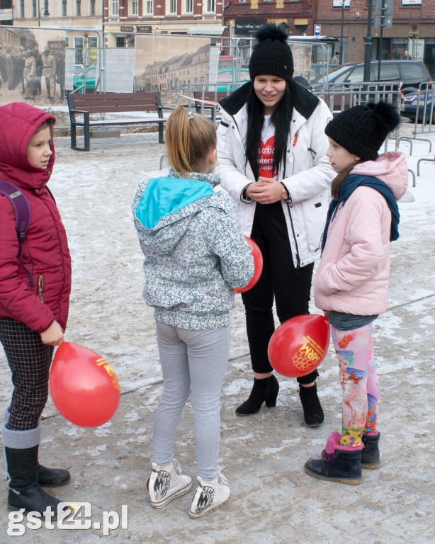26.01.2019 Starogardzianie Murem Za Jurkiem Owsiakiem