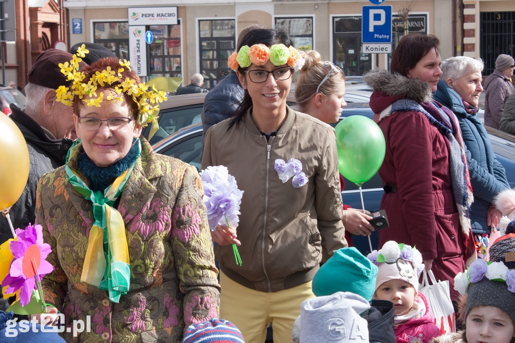 Na Starogardzkim Rynku Dzieci Powitały Wiosnę