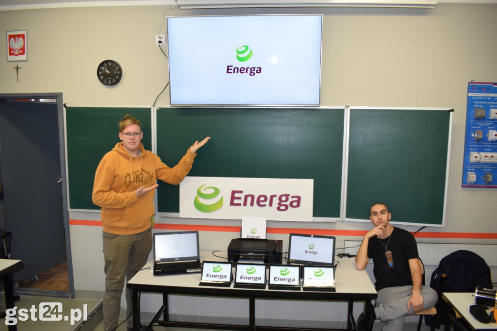 Nowoczesna pracownia maszyn i urządzeń elektrycznych