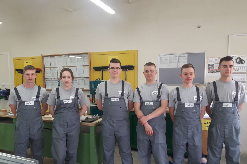 Egzamin końcowy w zawodzie HOLZMECHANIKER w Czarnej Wodzie