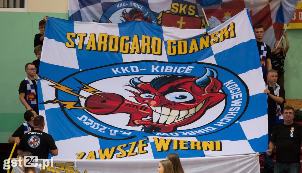 Koszykarze Ostrówa lepsi od Polpharmy Starogard
