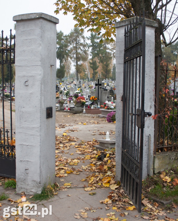 ZMKNIĘTE CMENTARZE