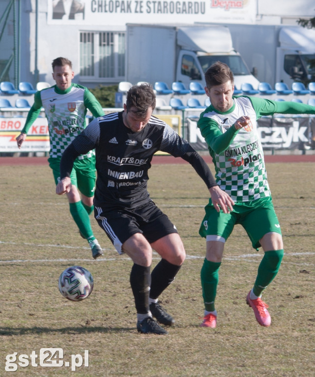 ZIMNY PRZYSZNIC DLA PIŁKARZY KP STAROGARD