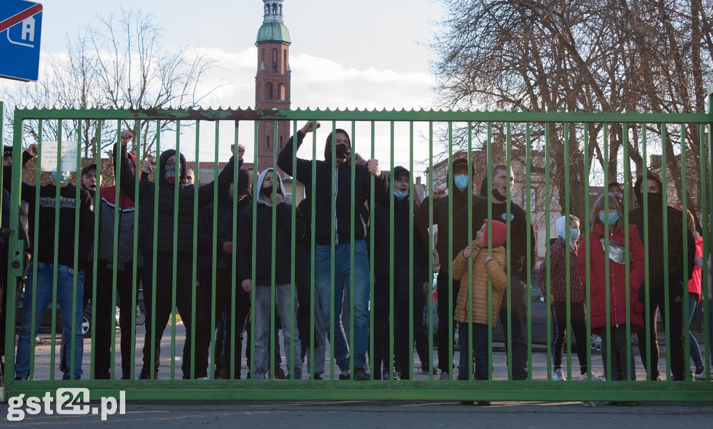 ZIMNY PRZYSZNIC DLA PIŁKARZY KP STAROGARD