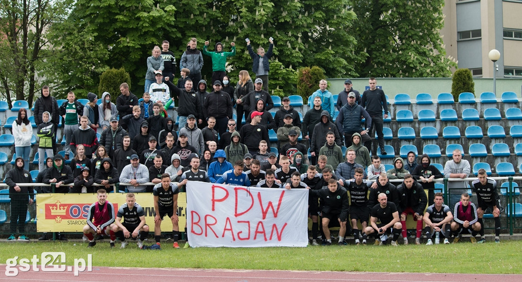Zacięty Mecz Piłkarzy KP Starogard - Elana Toruń