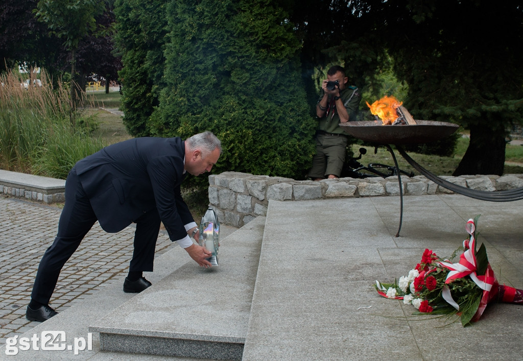  Oddanie Hołdu Poległym Powstańcom Warszawskim