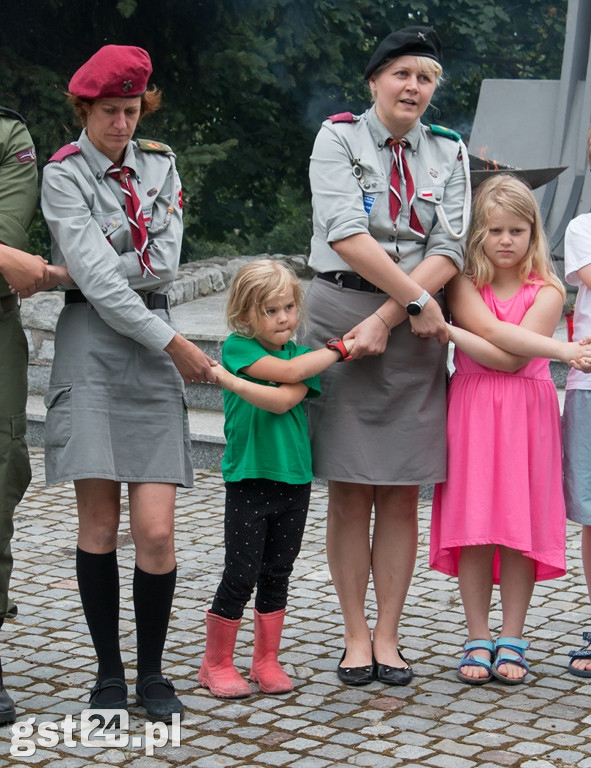  Oddanie Hołdu Poległym Powstańcom Warszawskim