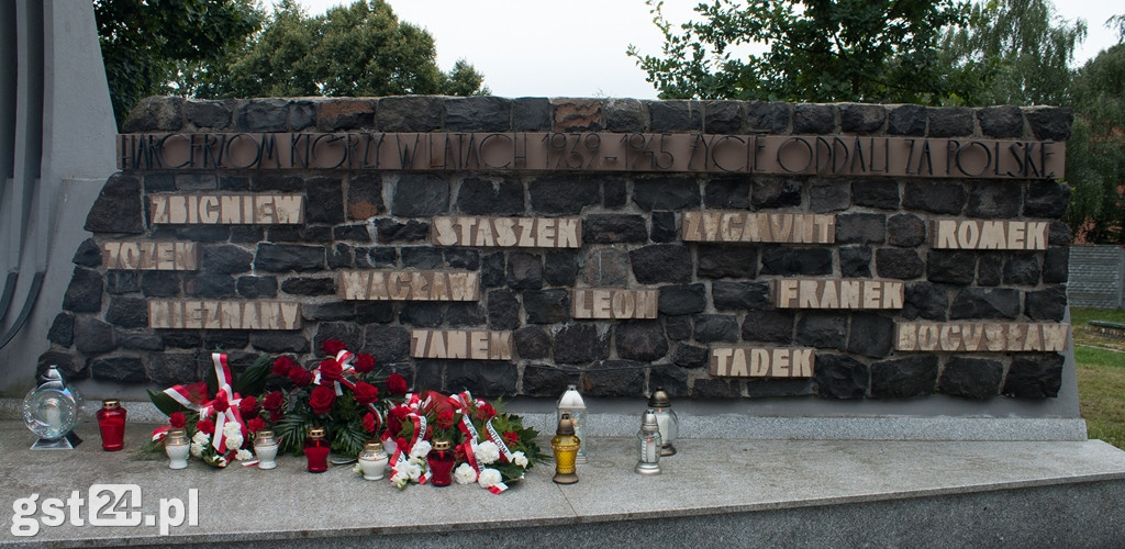  Oddanie Hołdu Poległym Powstańcom Warszawskim