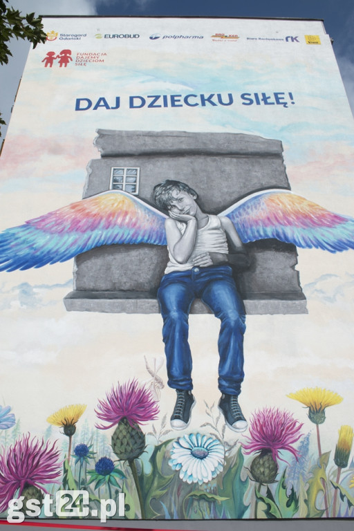 KOLEJNY MURAL W MIEŚCIE