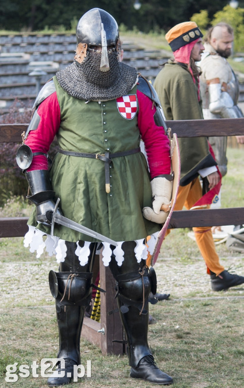 TURNIEJE ŚREDNIOWIECZNE W GRODZISKU OWIDZ