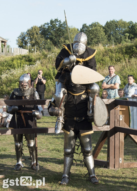 TURNIEJE ŚREDNIOWIECZNE W GRODZISKU OWIDZ