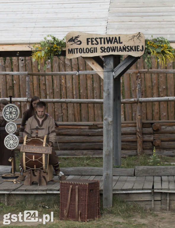 Występy i Pokazy Festiwalu Mitologii Słowiańskiej