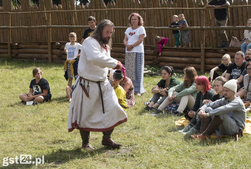 Występy i Pokazy Festiwalu Mitologii Słowiańskiej