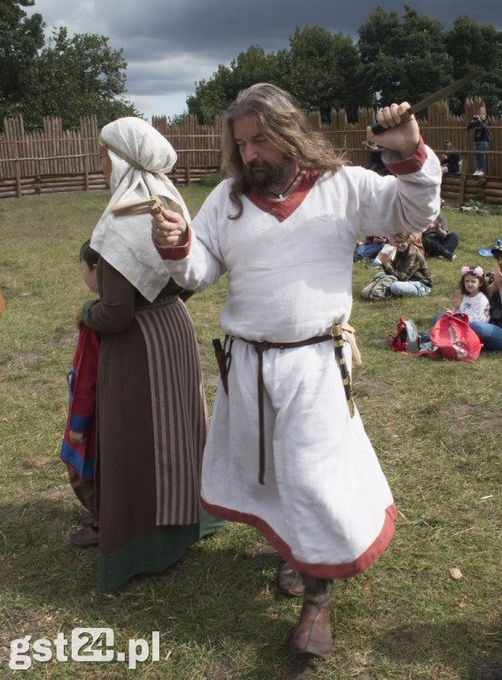 Występy i Pokazy Festiwalu Mitologii Słowiańskiej