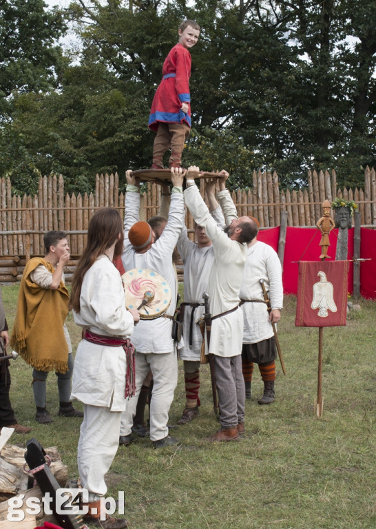 Występy i Pokazy Festiwalu Mitologii Słowiańskiej