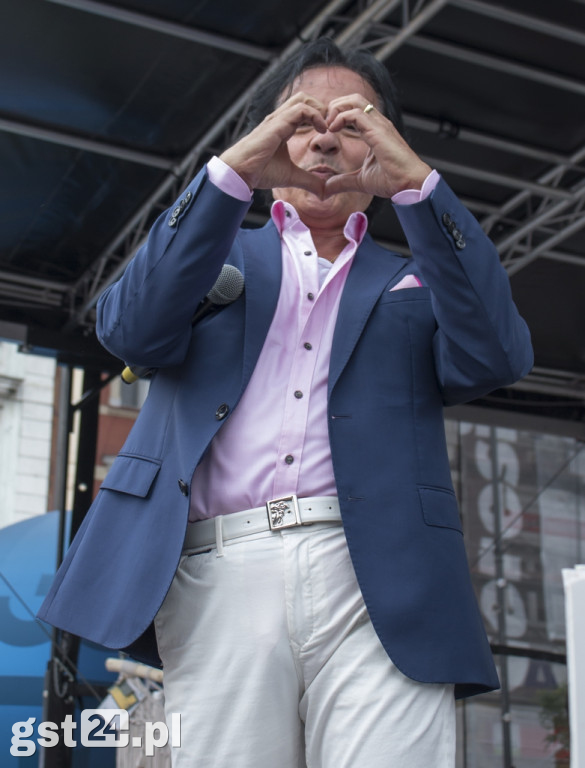 Włoski Artysta Wystąpił Na Starogardzkim Rynku