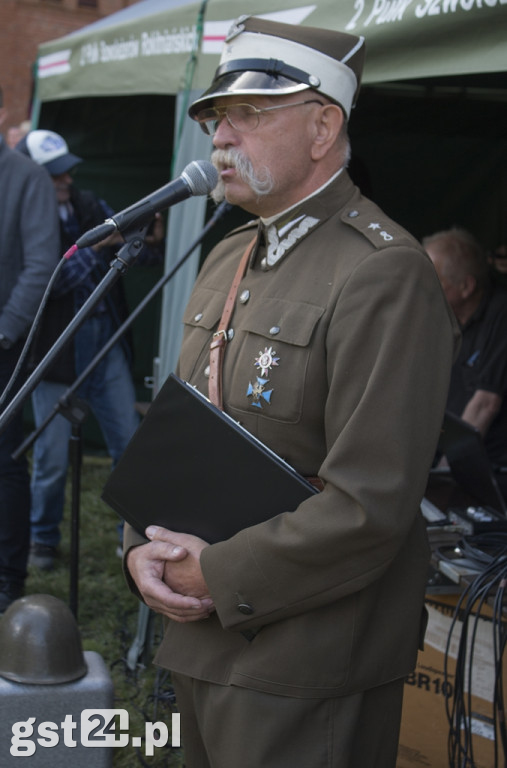 FESTYN KAWALERYJSKI W STADZIE OGIERÓW