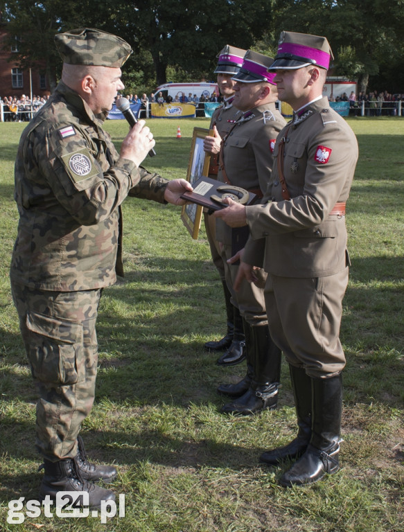 FESTYN KAWALERYJSKI W STADZIE OGIERÓW