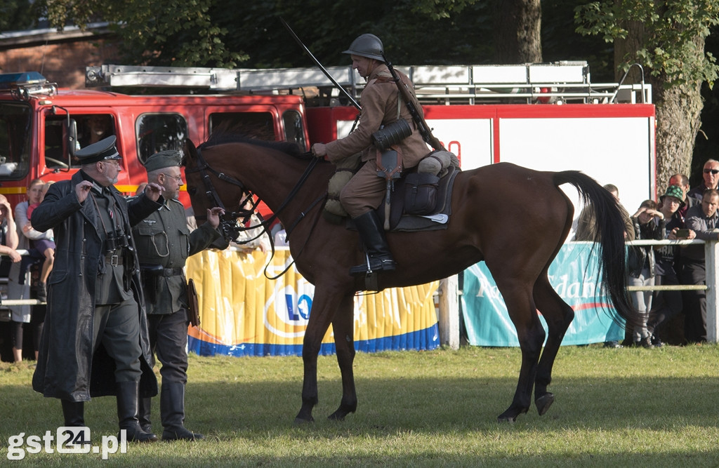 FESTYN KAWALERYJSKI W STADZIE OGIERÓW