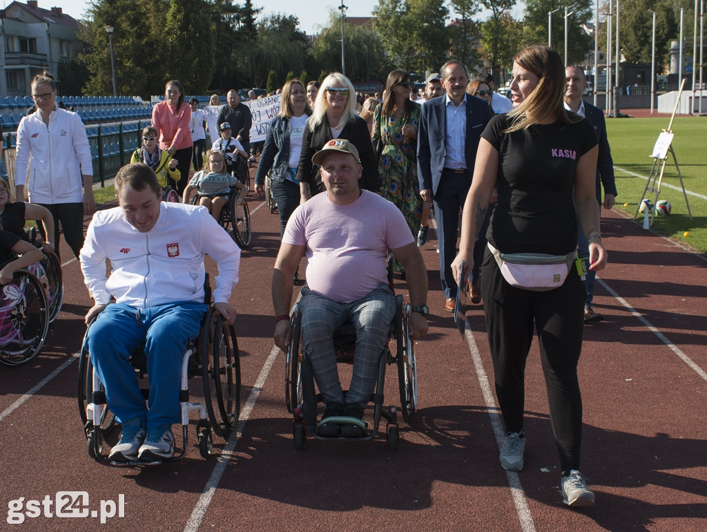 ZAWODY REKREACYJNO SPORTOWE WÓZKOWO-SPORTOWO