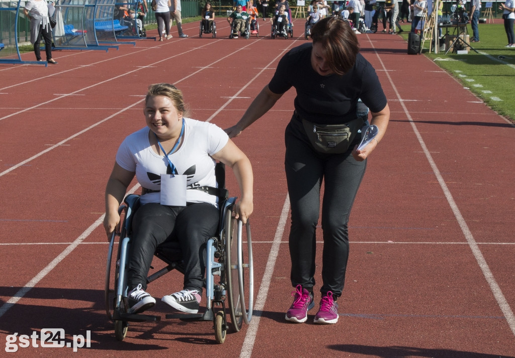 ZAWODY REKREACYJNO SPORTOWE WÓZKOWO-SPORTOWO