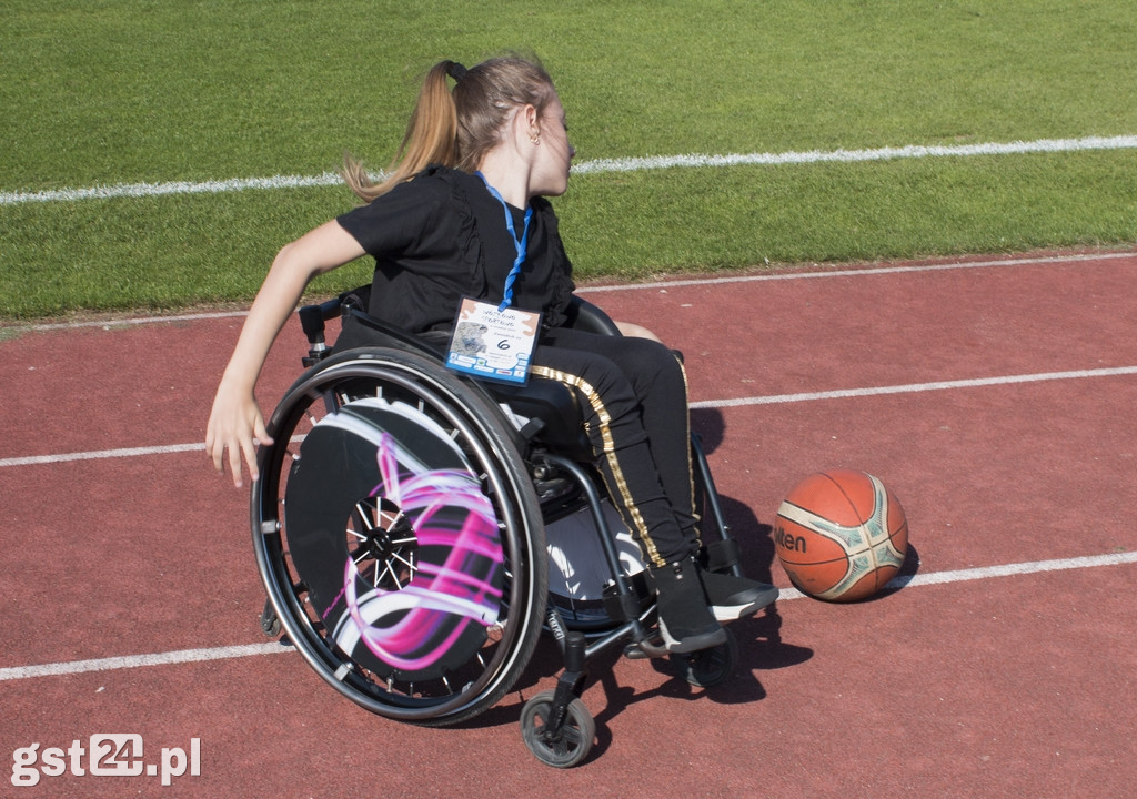 ZAWODY REKREACYJNO SPORTOWE WÓZKOWO-SPORTOWO