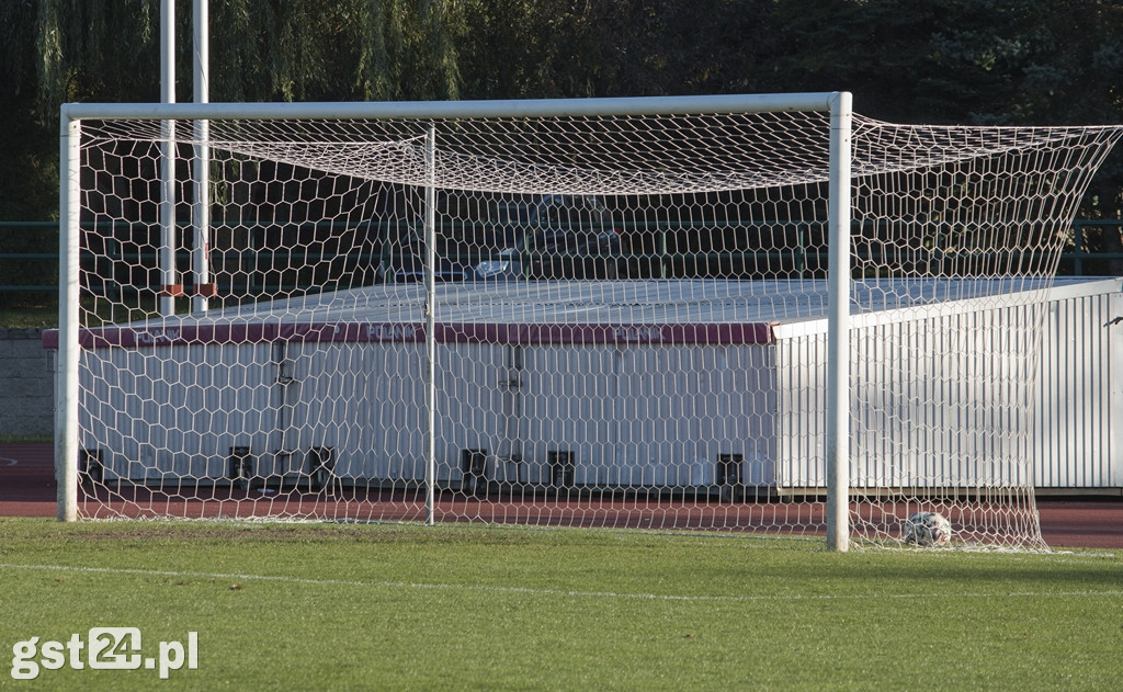 KP STAROGARD - ZAWISZA BYDGOSZCZ 2:3 (1:1)