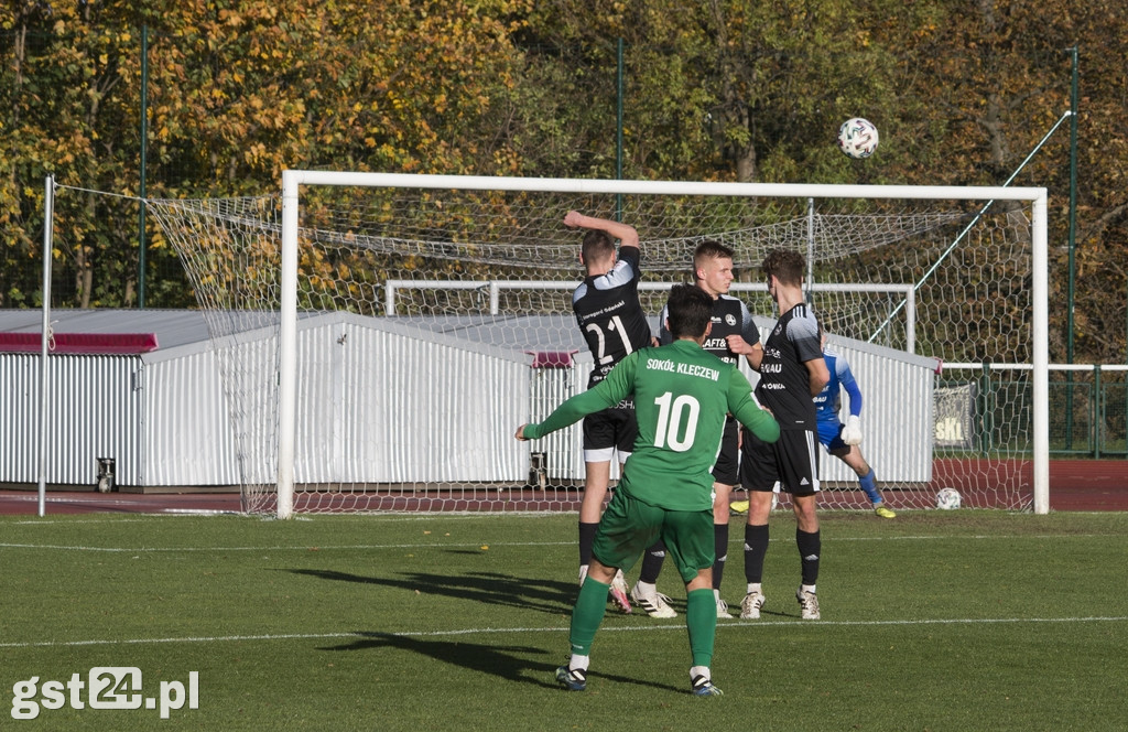 KP STAROGARD-SOKÓŁ KLECZEW 0:2 (0:1)