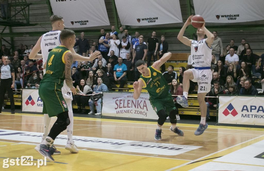 KOCIEWSKIE DIABŁY POKONAŁY ZNICZ BASKET PRUSZKÓW