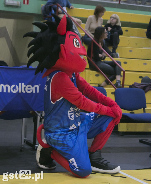KOCIEWSKIE DIABŁY POKONAŁY ZNICZ BASKET PRUSZKÓW