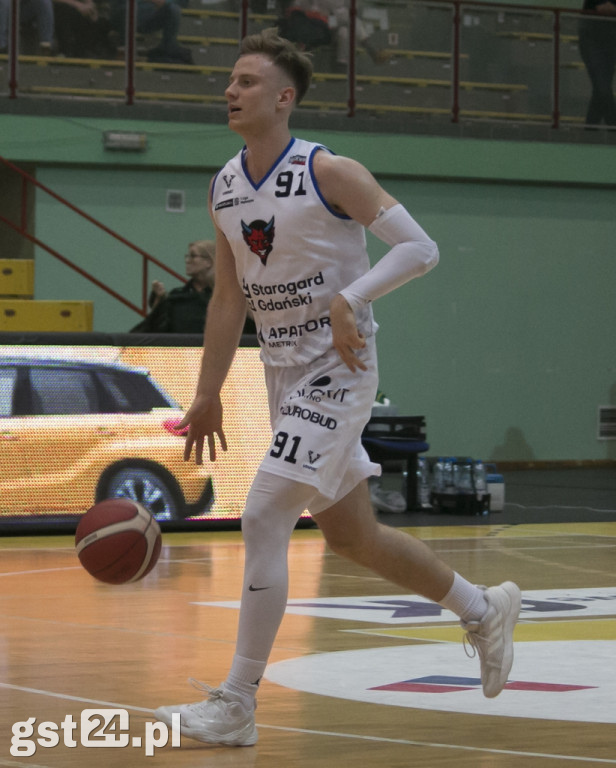 KOCIEWSKIE DIABŁY POKONAŁY ZNICZ BASKET PRUSZKÓW