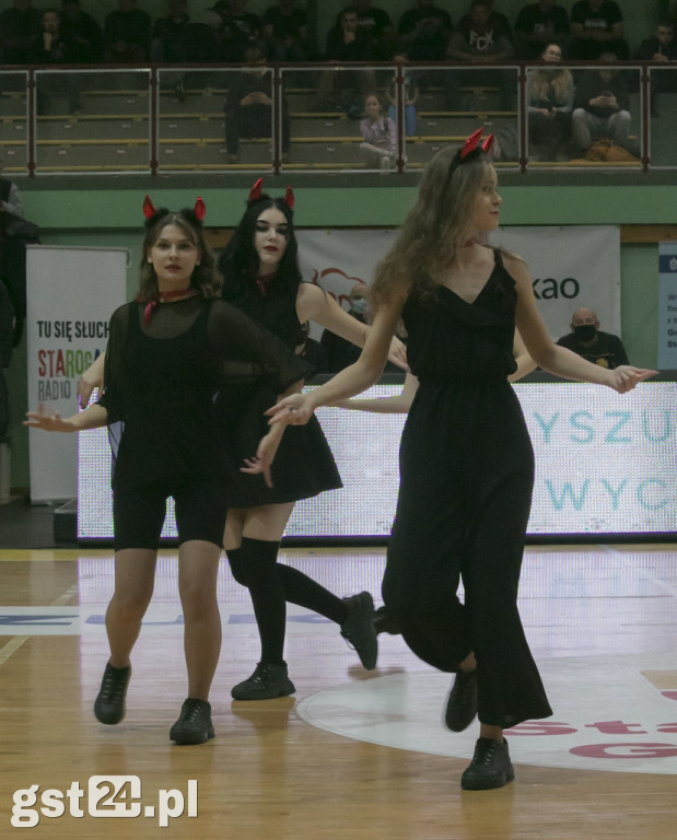 KOCIEWSKIE DIABŁY POKONAŁY ZNICZ BASKET PRUSZKÓW