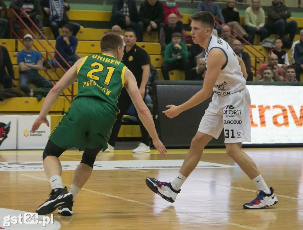 KOCIEWSKIE DIABŁY POKONAŁY ZNICZ BASKET PRUSZKÓW