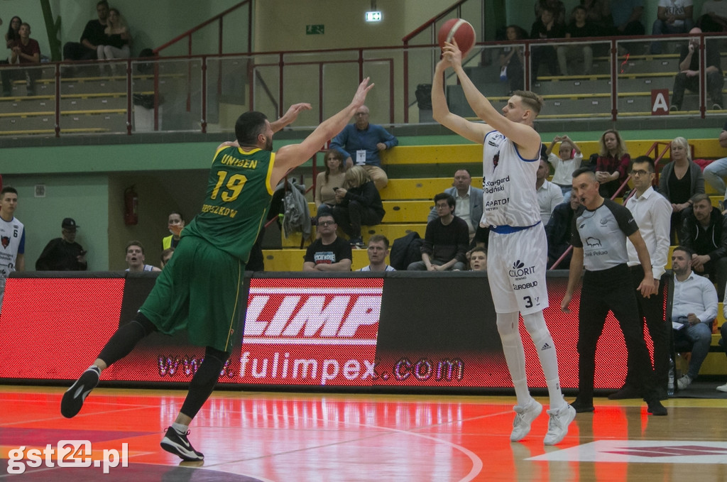 KOCIEWSKIE DIABŁY POKONAŁY ZNICZ BASKET PRUSZKÓW
