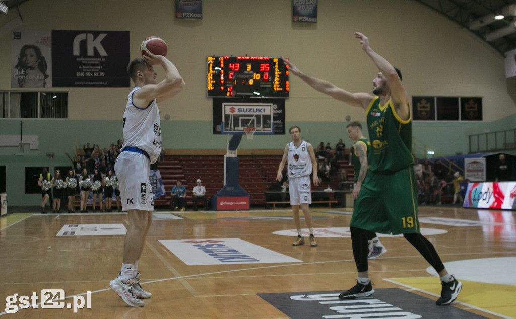 KOCIEWSKIE DIABŁY POKONAŁY ZNICZ BASKET PRUSZKÓW