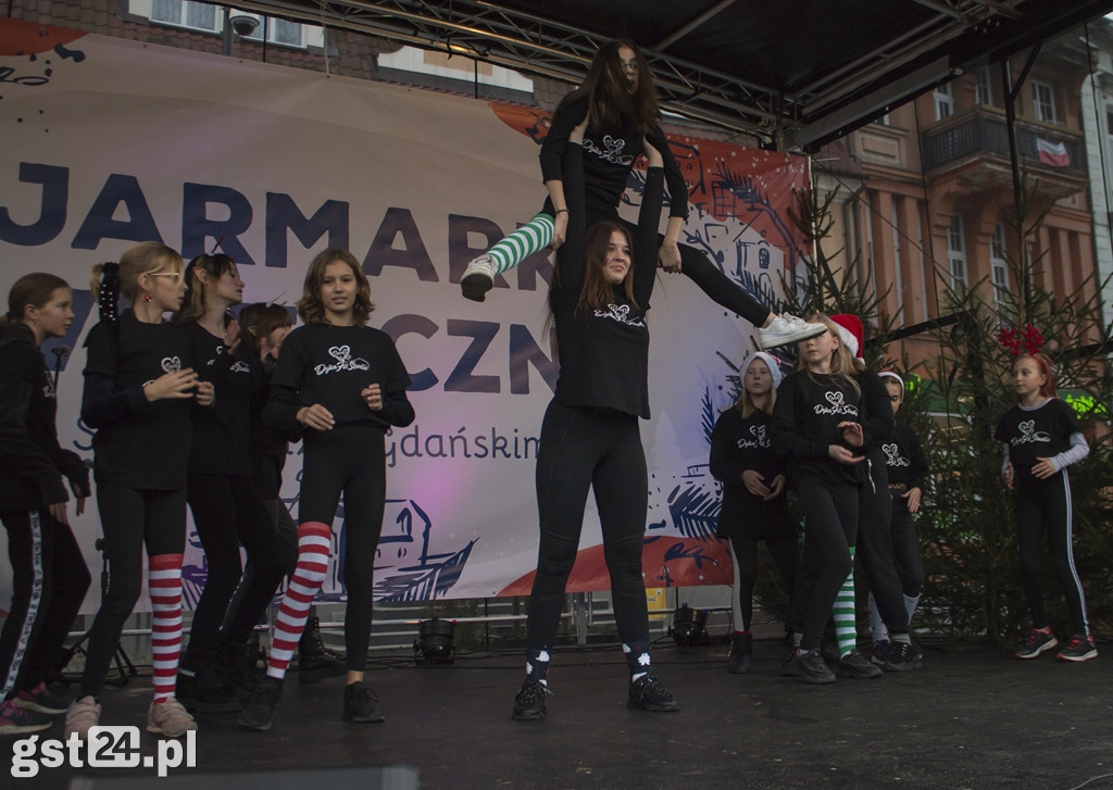 ŚWIĄTECZNIE NA STAROGARDZKIM RYNKU