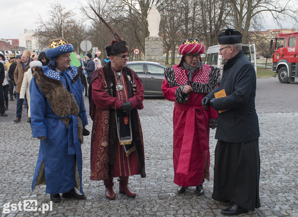 ORSZAK TRZECH KRÓLI NA ULICACH STAROGARDU GD