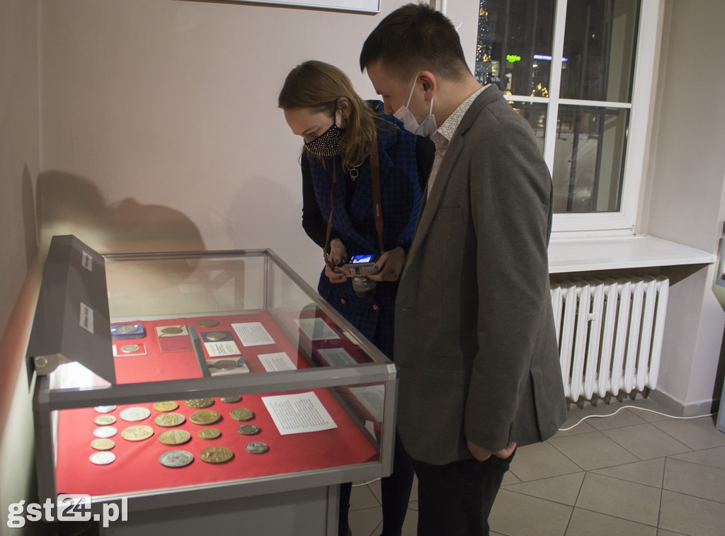 MEDALIERSTWO POLSKIE - WERNISAŻ W RATUSZU MIEJSKIM