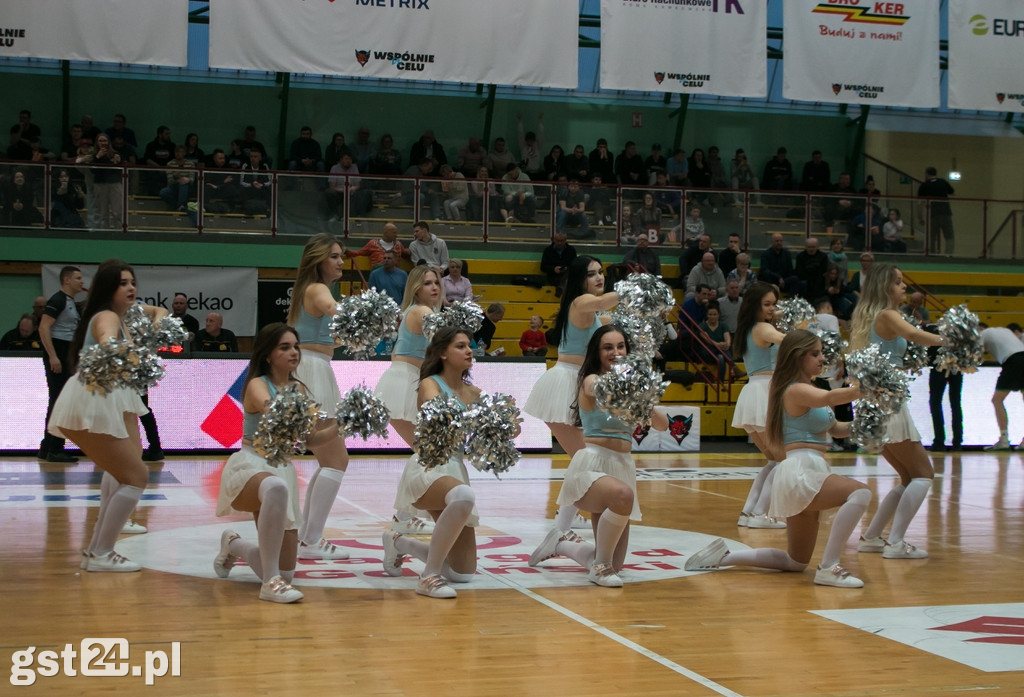 Trwa walka koszykarzy SKS-u o rozgrywki w play-off