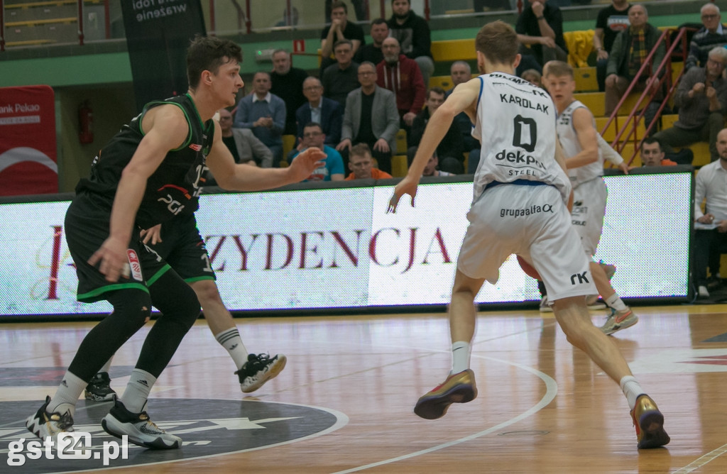 Trwa walka koszykarzy SKS-u o rozgrywki w play-off