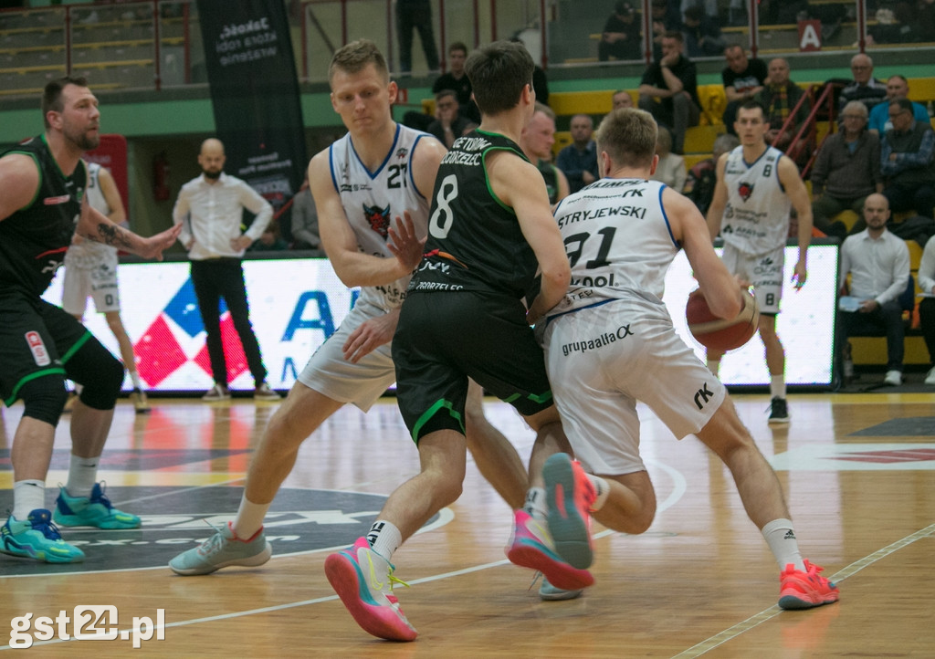 Trwa walka koszykarzy SKS-u o rozgrywki w play-off