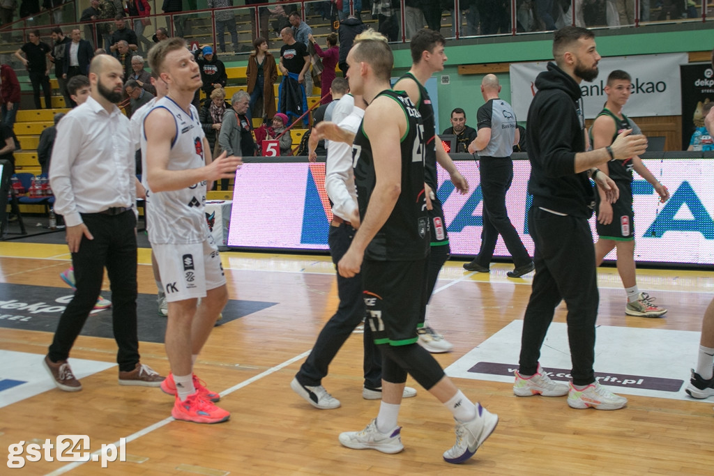 Trwa walka koszykarzy SKS-u o rozgrywki w play-off