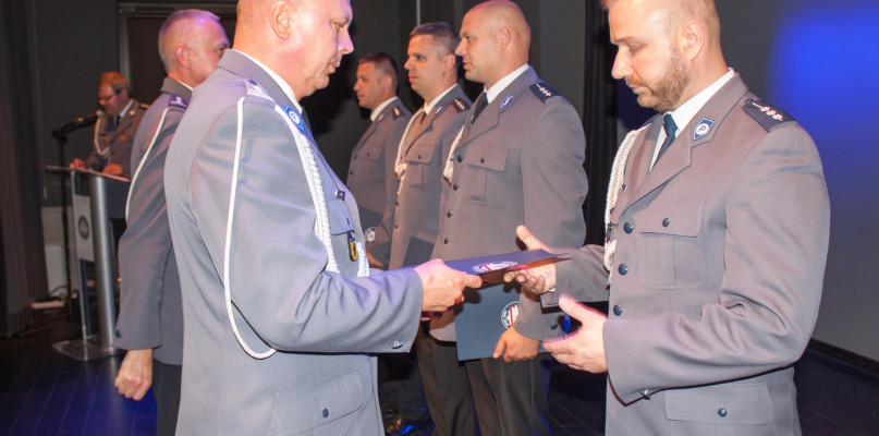 Wręczenie odznaczeń z okazji święta policji