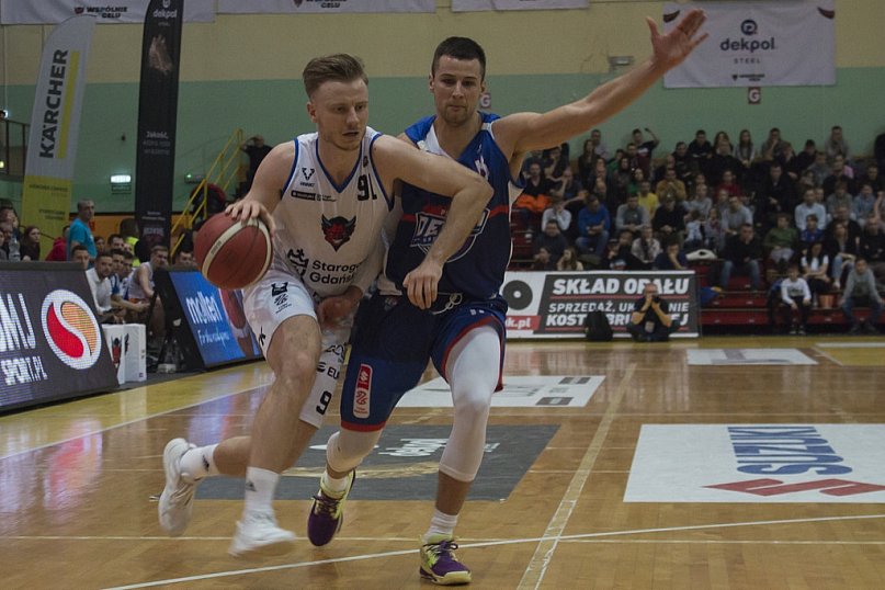 W Kociewskich Derbach Lepsi Starogardzianie